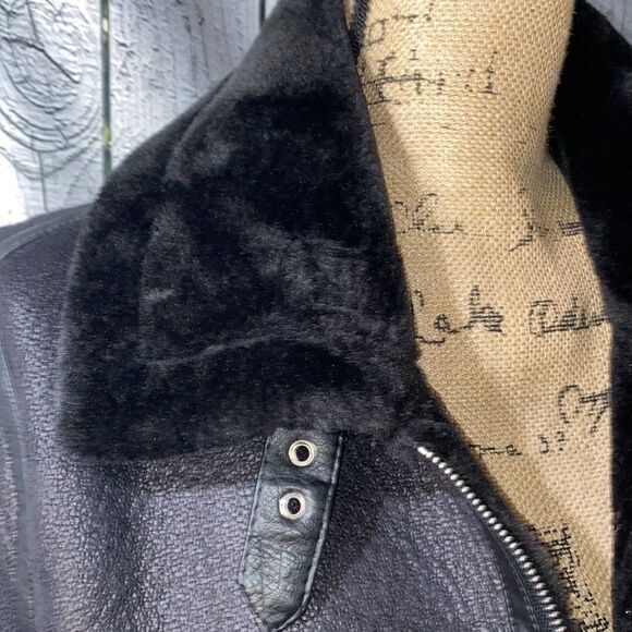 Love Token Faux Shearling Black Cropped Aviator Jacket - Picture 6 of 16